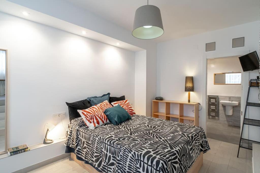Loft De Diseno Cerca De La Playa - El Palo Apartment มาลากา ภายนอก รูปภาพ
